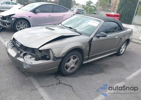 2002 Ford Mustang z USA, uszkodzony, nr VIN 1FAFP44432F146179